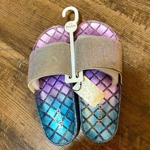 Mudd Iridescent Rainbow Slides Size 8.5 NWT